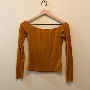 Off the Shoulder (Mustard)